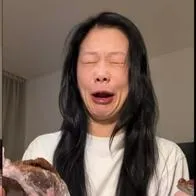 'Influencer' Sara Zhan probó frutas colombianas y causó polémica su reacción 