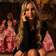 Foto de María Esther Panesso Mercado, quién es abogada colombiana Mercado en Semana de Arte de París con Picasso y más
