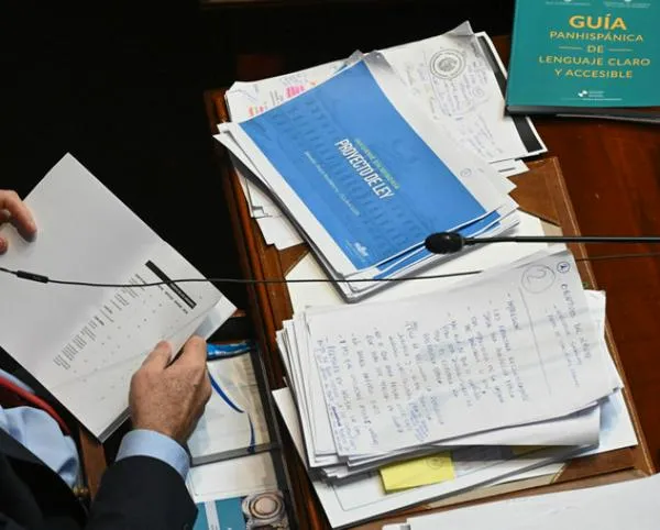 Uruguay aprueba despenalización de la eutanasia y se suma a otros países que la adoptaron como Colombia