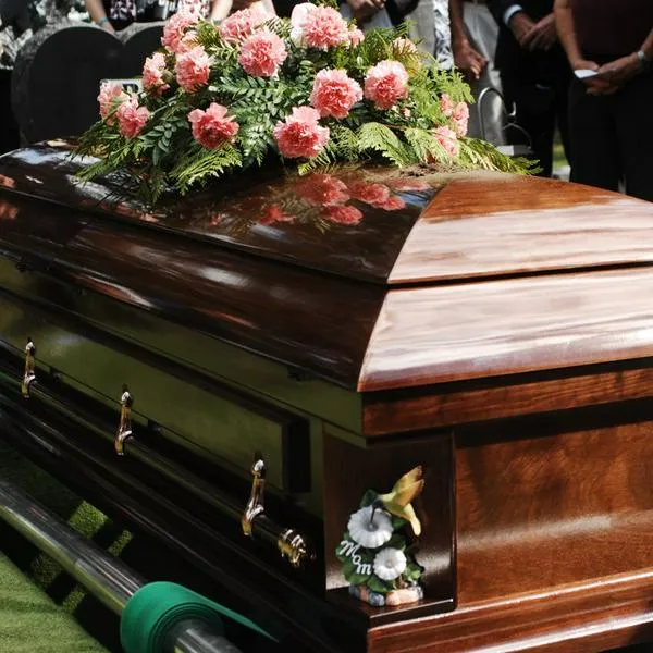 Tragedia en empresa de Colombia por trabajador que murió con placa de mármol.