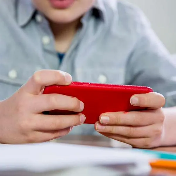 Por qué usar redes sociales antes de los 13 años disminuye rendimiento cognitivo