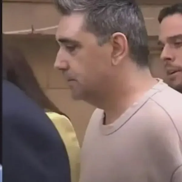 Hombre fingió ser Dios para estafar a una ancianita y le robó millonada