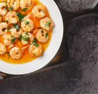 ¿Cuánto tiempo deben cocinarse los camarones para que no queden “chicludos”?