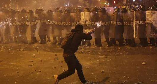Protestas en Lima: máxima tensión por estado de emergencia en capital