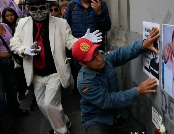 Perú: la muerte de un manifestante escala contra el presidente y dos ministros