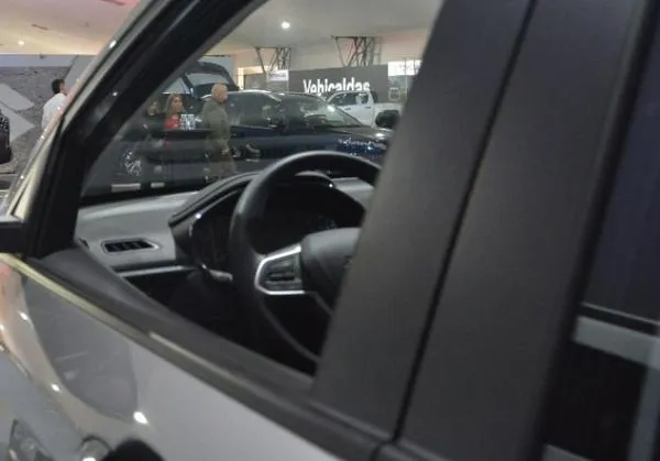 Andina Automotriz en la Autoferia Manizales 2025: Suzuki con su modelo clásico rompe la era moderna