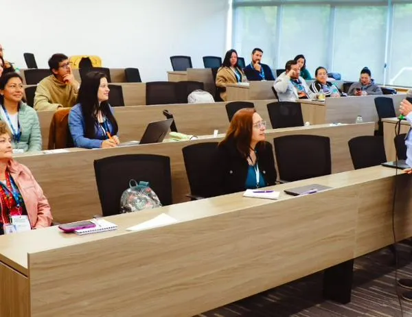 Bogotá impulsa la salud mental, la equidad y el bienestar en encuentro distrital 