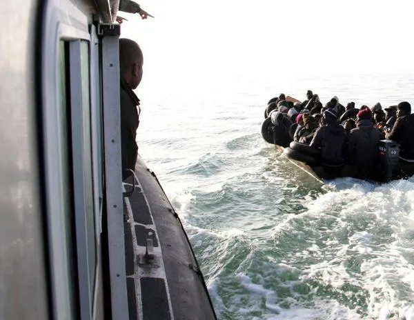 Decenas de migrantes fallecen en naufragio frente a las costas tunecinas