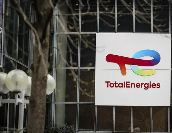 "Una señal contundente": condenan en Francia a TotalEnergies por mensajes engañosos sobre sus metas climáticas