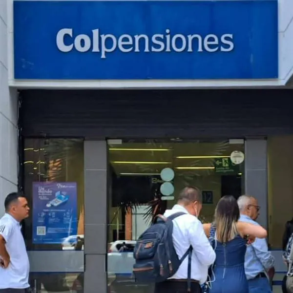 Colpensiones, con miles de afiliados en Colombia, explica qué pasará con traslados de fondos por demora en aprobación de reforma pensional.