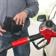 Gasolina subió hoy: cuánto costará por nuevo decreto que decidió aumentarla