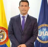 Luis Eduardo Llinás, director de la Dian, saldría del cargo y Gustavo Petro tendría elegido su reemplazo: Carlos Emilio Betancourt Galeano.