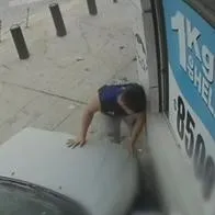 Video de grave accidente de tránsito: carro atropelló a dos hermanas y su mamá