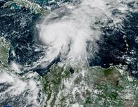 Melissa se transforma en huracán y avanza hacia Jamaica