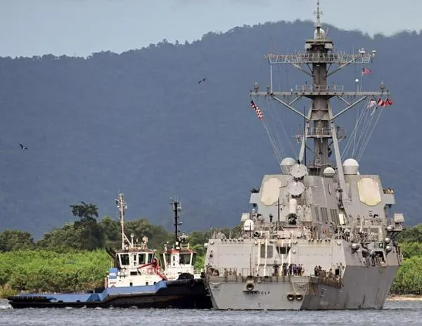 Buque de guerra estadounidense arriba a Trinidad y Tobago; Washington aumenta presión en el Caribe