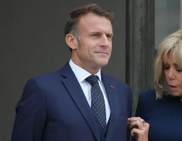 Francia: diez personas juzgadas en París por acoso en redes contra Brigitte Macron