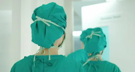 Video: médicas se grabaron burlándose de paciente y lo subieron a TikTok