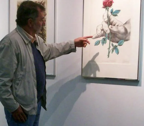 Alberto Moreno, el curador que enseñó al público a dialogar con el arte en Manizales