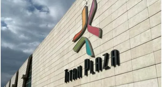 Foto de Titán Plaza, en nota de qué pasó con Parque Arauco, dueño de Titán Plaza, y exponen al centro comercial