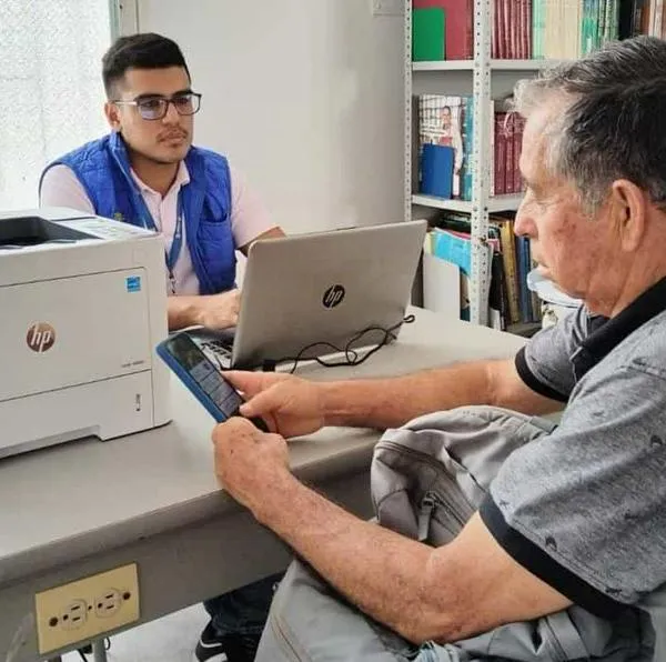 Estos pensionados en Colombia pagarán más por salud durante el 2026