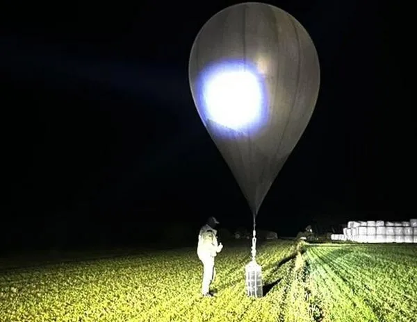 Lituania acusa a Bielorrusia de “ataque híbrido” tras globos con contrabando que obligaron a cerrar aeropuertos