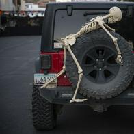 ¿Me multan si disfrazo el carro en Halloween? Hay requisitos que pone la ley