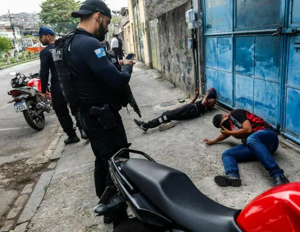 Un megaoperativo policial deja decenas de muertos en las favelas de Río de Janeiro