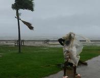 El huracán Melissa sacude con dureza a Jamaica y se degrada a categoría 3 en su camino a Cuba