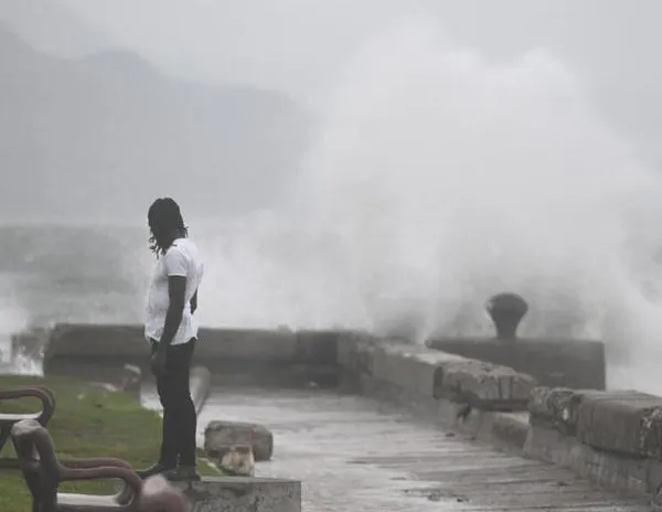 El huracán Melissa toca Cuba, tras dejar Jamaica hecha una "zona de desastre"