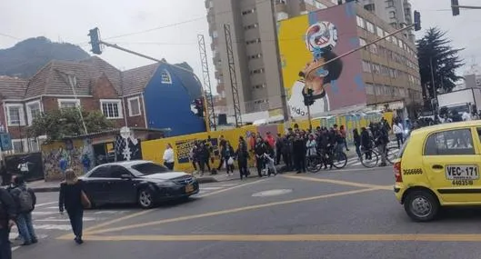 Trancón en Bogotá por manifestaciones: estuvo cerrada la carrera Séptima