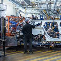 BYD, poderosa marca de carros, quiere quedarse con la fábrica que Nissan cerrará en México y revelan detalles de la posible negociación.