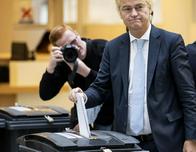 Países Bajos: Centristas y extrema derecha, cabeza a cabeza en las legislativas anticipadas
