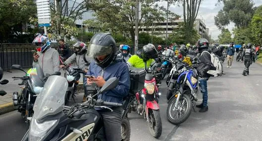 Alcalde Galán hizo aviso a moteros si se acaba el diálogo, en marchas en Bogotá