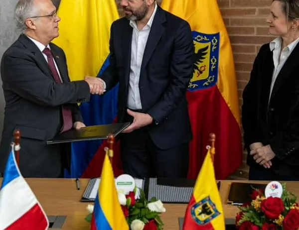 Francia y Bogotá refuerzan su alianza por una ciudad más sostenible y resiliente