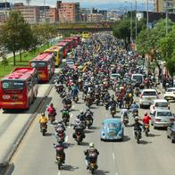 "Vamos a parar la ciudad": motociclistas amenazan con más bloqueos durante Halloween en Bogotá. Advirtieron al alcalde.