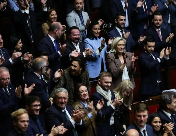 Victoria “histórica” del partido de Marine Le Pen al lograr aprobar un texto en la Asamblea Nacional