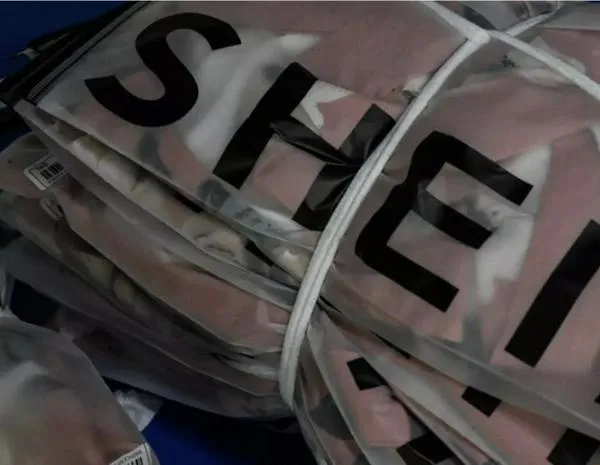 Shein, denunciado ante la justicia francesa por vender muñecas con carácter pedopornográfico