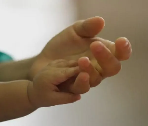 Riña entre vecinos dejó a una mujer y a un niño de 2 años quemados