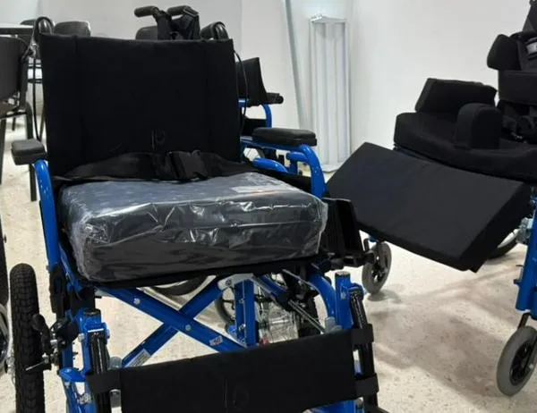 Alcaldía de Santa Fe impulsa inclusión con entrega de ayudas técnicas personalizadas 