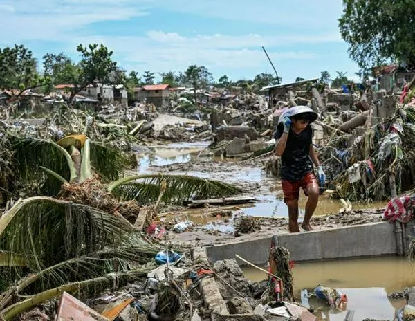 Filipinas declara el estado de calamidad nacional tras el paso del tifón Kalmaegi, que avanza hacia Vietnam