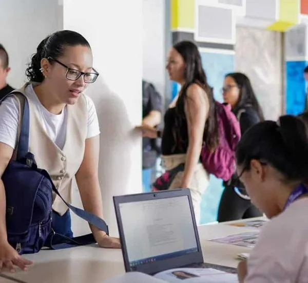 Nietos tendrán facilidad para heredar una pensión en Colombia: hay trámite clave