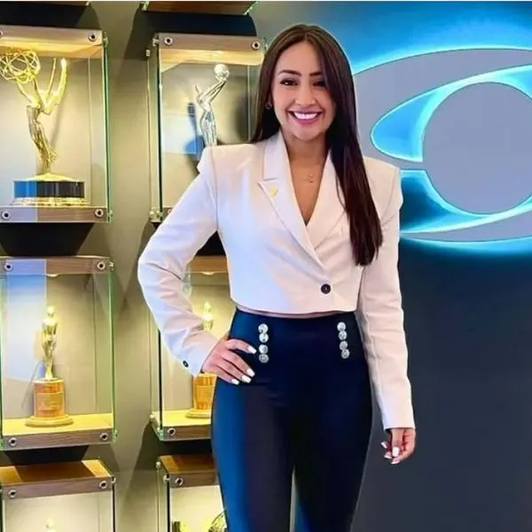 Tatiana Gordillo de Caracol caminó por el 7 de agosto Bogotá y le dicen de todo