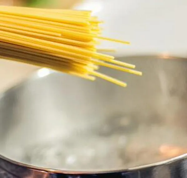 ¿Cómo cocinar la pasta perfecta? Esta es la receta según la ciencia 