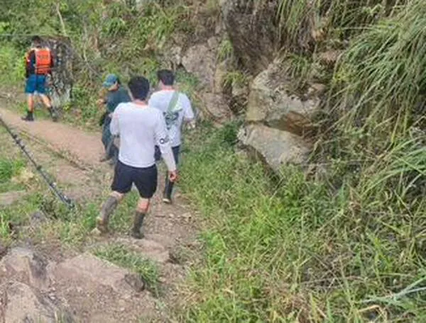 Bombero desapareció en Cundinamarca mientras buscaba a niña en el río Blanco