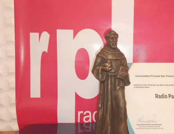 Radio París La Paz, de RFI, premiada por contribuir "a hacer un mundo mejor"
