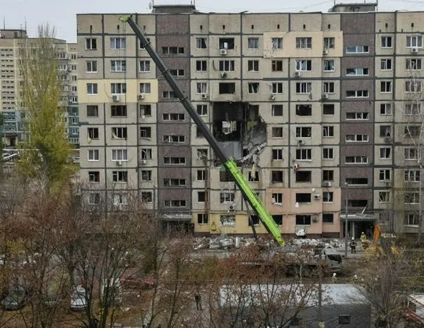 Ucrania sufre duros bombardeos rusos sobre su red energética y en el frente de Pokrovsk