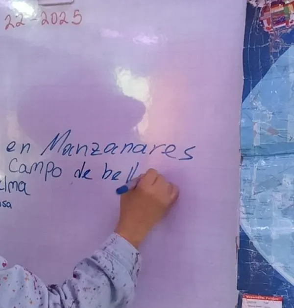 Busca rescatar la identidad del departamento de Caldas a través de la palabra: con acrósticos y poesía