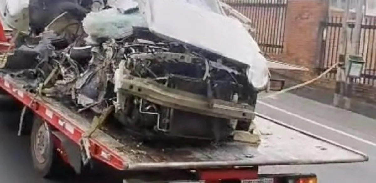 En aparatoso accidente muere joven hincha de Pereira: perdió el control del vehículo y chocó contra otro carro