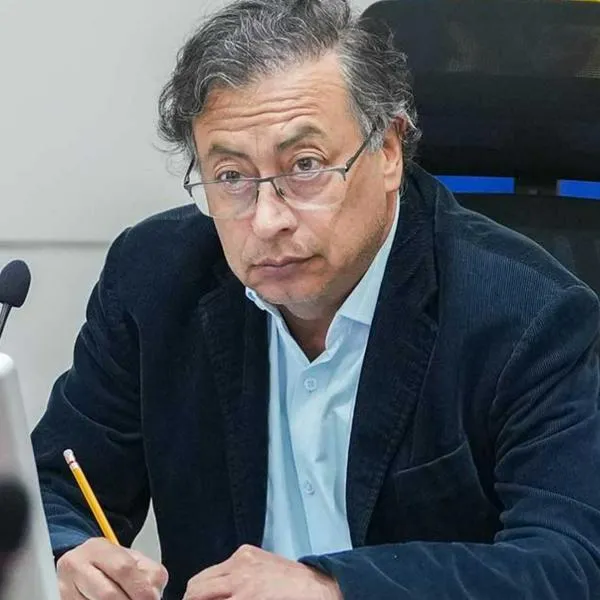 Gustavo Petro ordenó bombardeo contra disidencia de Iván Mordisco en Guaviare