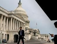 El Senado de EE. UU. aprueba proyecto para poner fin al cierre del Gobierno y lo pasa a la Cámara Baja